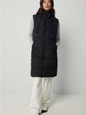 Zara Black Long Puffer Vest with Hood